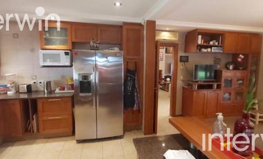 Casa - 6 ambientes con Cochera - Villa Gesell - VENTA