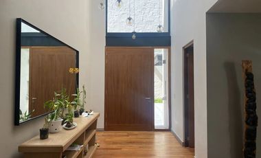 Las Águilas, Casa en condominio con doble seguridad cerca del periférico