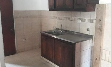 CASA EN VENTA BERISSO AV. MONTEVIDEO Y 32