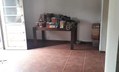 CASA EN VENTA BERISSO AV. MONTEVIDEO Y 32