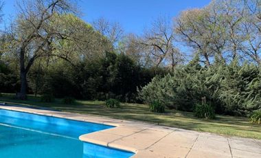 Casa en venta - 6 Dormitorios 6 Baños - 17.000Mts2 - Tortuguitas