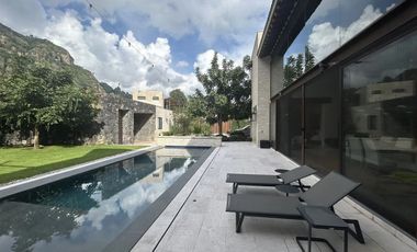 Espectacular residencia en Tepoztlan.