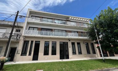 Departamento de dos ambientes a la venta en Wilde