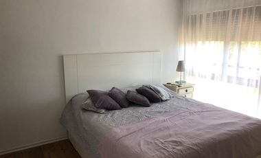 Depto en duplex con cochera fija 1 C/estacion