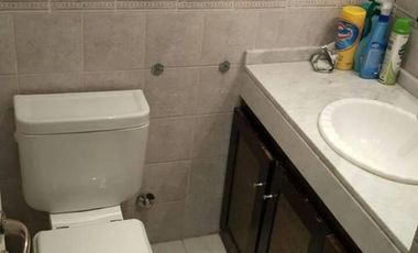 Depto en duplex con cochera fija 1 C/estacion