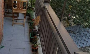 Depto en duplex con cochera fija 1 C/estacion