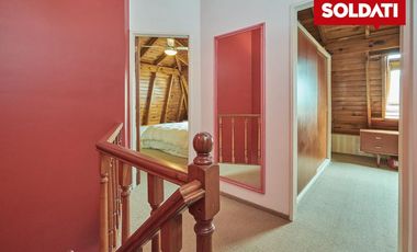 Venta departamento duplex de 3 ambientes en San Isidro.