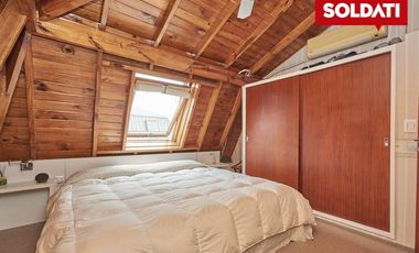 Venta departamento duplex de 3 ambientes en San Isidro.