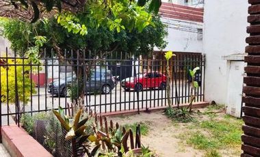 Casa 3 Dormitorios a metros de Av. Costanera