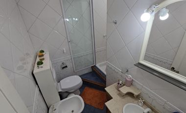 Venta de casa tipo duplex 2 ambientes en moron
