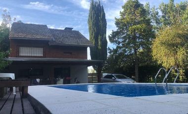 Casa Quinta en Venta - parque - piscina - quincho - Gral. Rodriguez