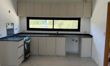 VENTA CASA PUERTOS ACACIAS  A ESTRENAR 8256