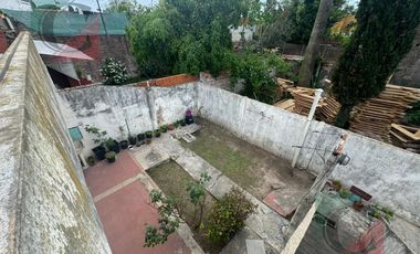 Casa 3 ambientes con patio y terraza apto credito