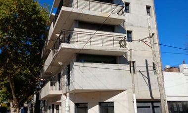 Venta - Cochera - España y Hospitales