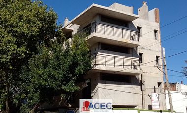 Venta - Cochera - España y Hospitales