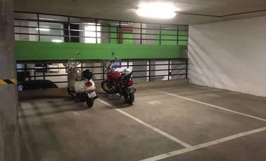 VENTA DE COCHERA EN ROSARIO - AV PELLEGRINI 1644 Pellegrini Parking
