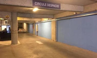 VENTA DE COCHERA EN ROSARIO - AV PELLEGRINI 1644 Pellegrini Parking