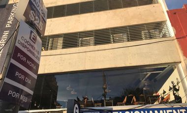 VENTA DE COCHERA EN ROSARIO - AV PELLEGRINI 1644 Pellegrini Parking
