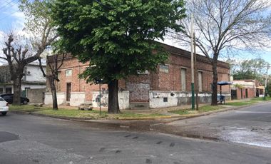 Imponente Casona Comercial en venta - Llavallol - Lomas de Zamora