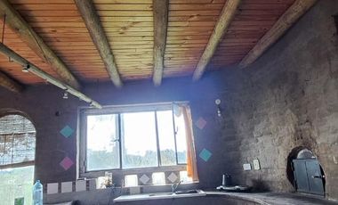Venta Casa 3 Ambientes Hecha de Adobe con Jardín en Matheu Escobar