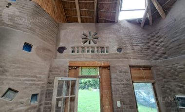 Venta Casa 3 Ambientes Hecha de Adobe con Jardín en Matheu Escobar