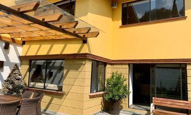 Venta de casa en Condominio Horizontal  “LA FRONDA”