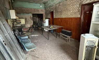 LOCAL CON DOS CASAS A RECICLAR EN VENTA EN Juan de Zamora 3739  (REMEDIOS DE ESCALADA)