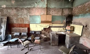 LOCAL CON DOS CASAS A RECICLAR EN VENTA EN Juan de Zamora 3739  (REMEDIOS DE ESCALADA)