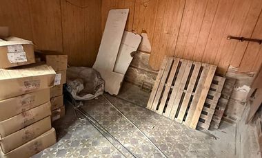 LOCAL CON DOS CASAS A RECICLAR EN VENTA EN Juan de Zamora 3739  (REMEDIOS DE ESCALADA)