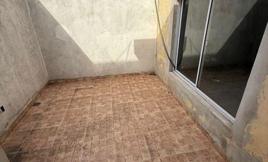 LOCAL CON DOS CASAS A RECICLAR EN VENTA EN Juan de Zamora 3739  (REMEDIOS DE ESCALADA)