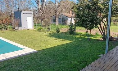 Casa en venta - 1 dormitorio 1 baño - 80mts2 - Azul