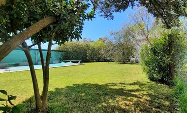 Casa en venta - 1 dormitorio 1 baño - 80mts2 - Azul
