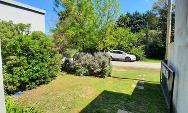 Casa en venta - 1 dormitorio 1 baño - 80mts2 - Azul