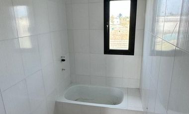 Casa en Area 13 lote interno - San Sebastian