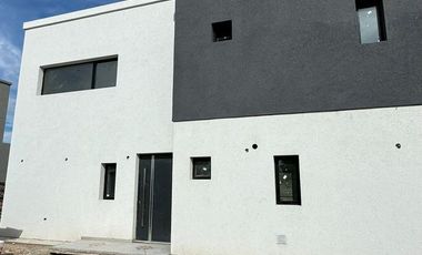 Casa en Area 13 lote interno - San Sebastian