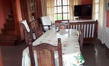Venta de terreno multifamiliar  con dos casas 1 un departamento a 1cuadra y media del mar