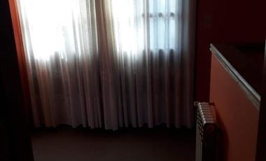 Venta de terreno multifamiliar  con dos casas 1 un departamento a 1cuadra y media del mar