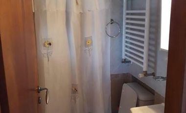 Venta de terreno multifamiliar  con dos casas 1 un departamento a 1cuadra y media del mar