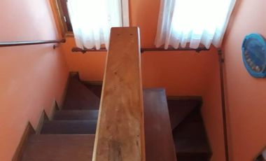Venta de terreno multifamiliar  con dos casas 1 un departamento a 1cuadra y media del mar
