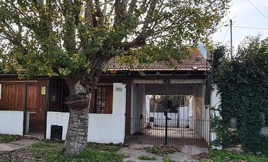 Casa en venta - 2 Dormitorios 1 Baño - Cochera - 283Mts2 - Mar del Plata