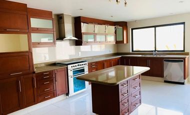 COLINAS DEL BOSQUE, CASA EN FRACCIONAMIENTO EN VENTA