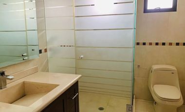 COLINAS DEL BOSQUE, CASA EN FRACCIONAMIENTO EN VENTA