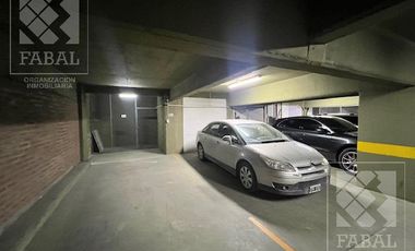 Departamento alquiler centro, 3 dormitorios (suite), 4 baños, quincho c/parrilla y 2 cocheras, nivel gerencial
