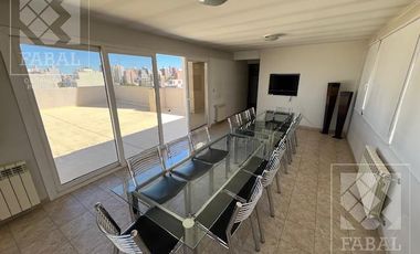 Departamento alquiler centro, 3 dormitorios (suite), 4 baños, quincho c/parrilla y 2 cocheras, nivel gerencial