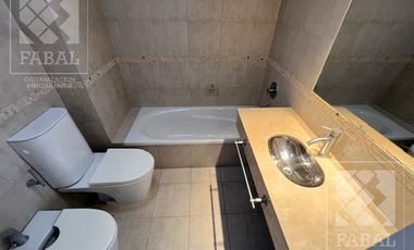 Departamento alquiler centro, 3 dormitorios (suite), 4 baños, quincho c/parrilla y 2 cocheras, nivel gerencial