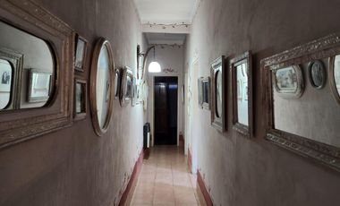 CASA 4 AMBIENTES SOBRE CALLE WILDE A 3 CUADRAS DE CAMINO DE CINTURA