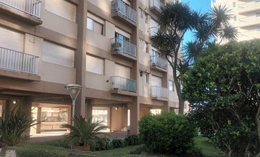 VIAMONTE al 2000 3 ambientes Cochera Fija Departamento en Mar del Plata