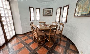 Venta casa 4 ambientes con quincho y cochera en Don Bosco
