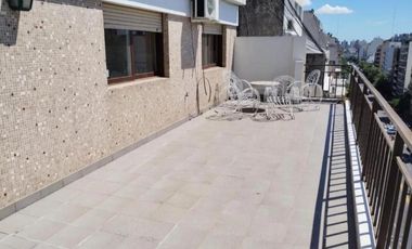 Departamento en venta - 2 Dormitorios 2 Baños - 90mts2 - Flores