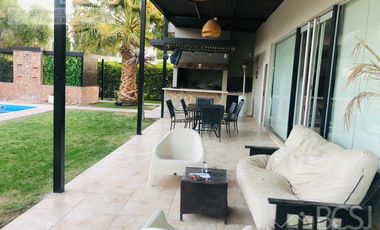Casa en Zonda